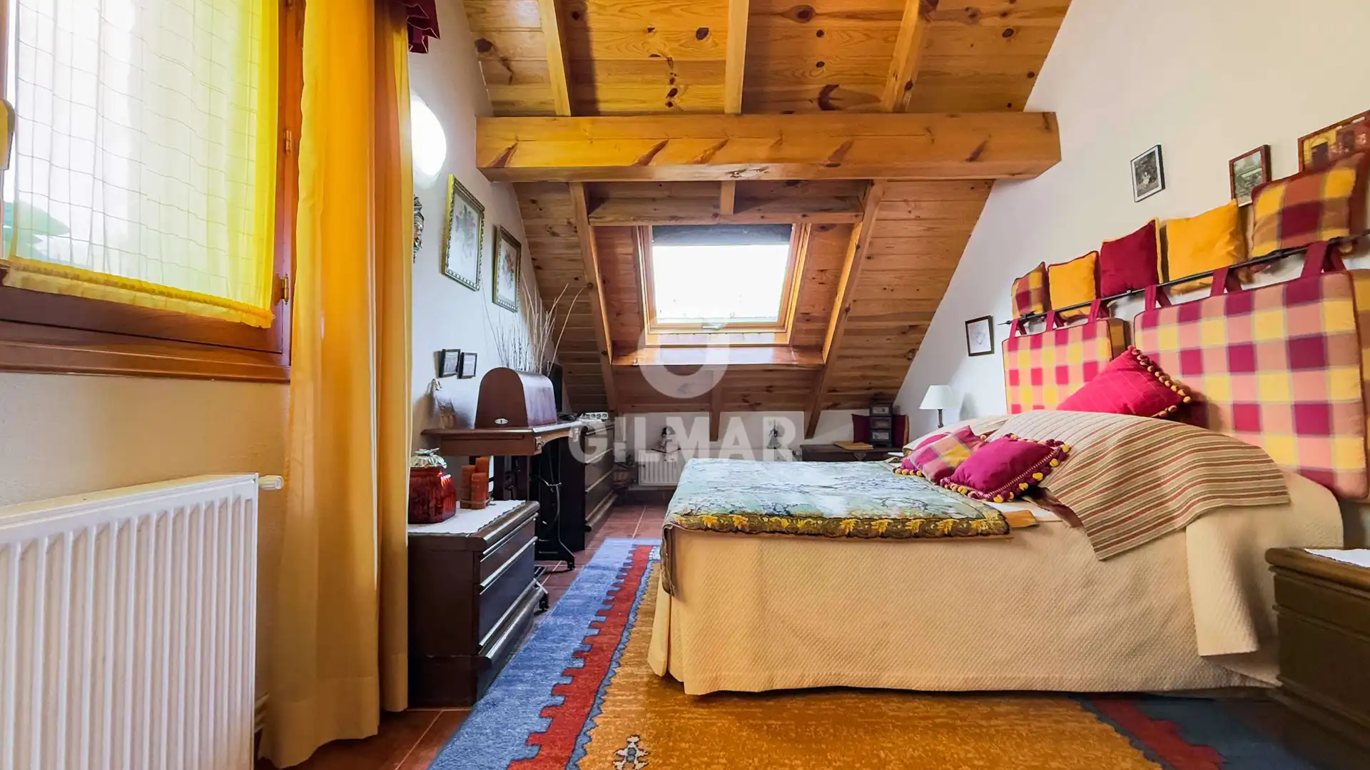 Dormitori de Casa o xalet en venda en Navacerrada amb Calefacció, Jardí privat i Piscina