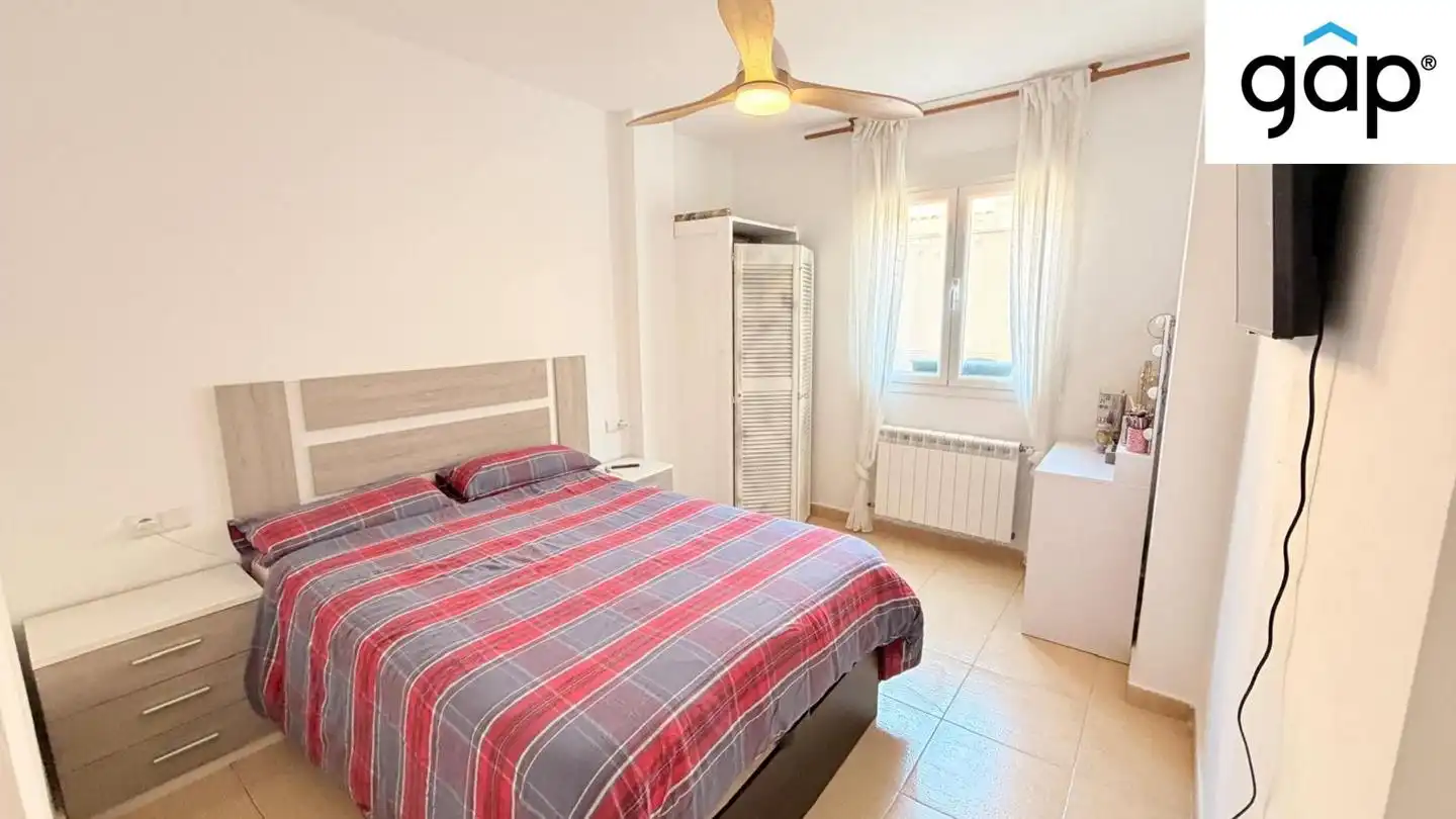 Habitación de Planta baja en venta en Arcas del Villar con Calefacción, Terraza y Amueblado