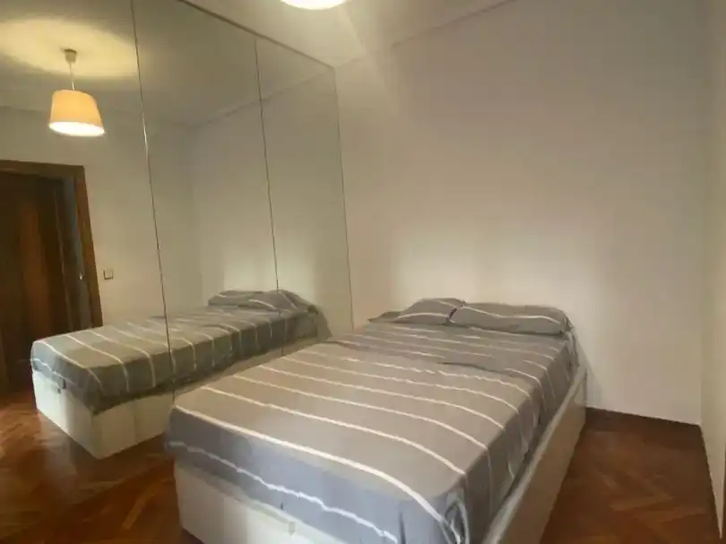 Dormitori de Pis en venda en  Madrid Capital amb Balcó