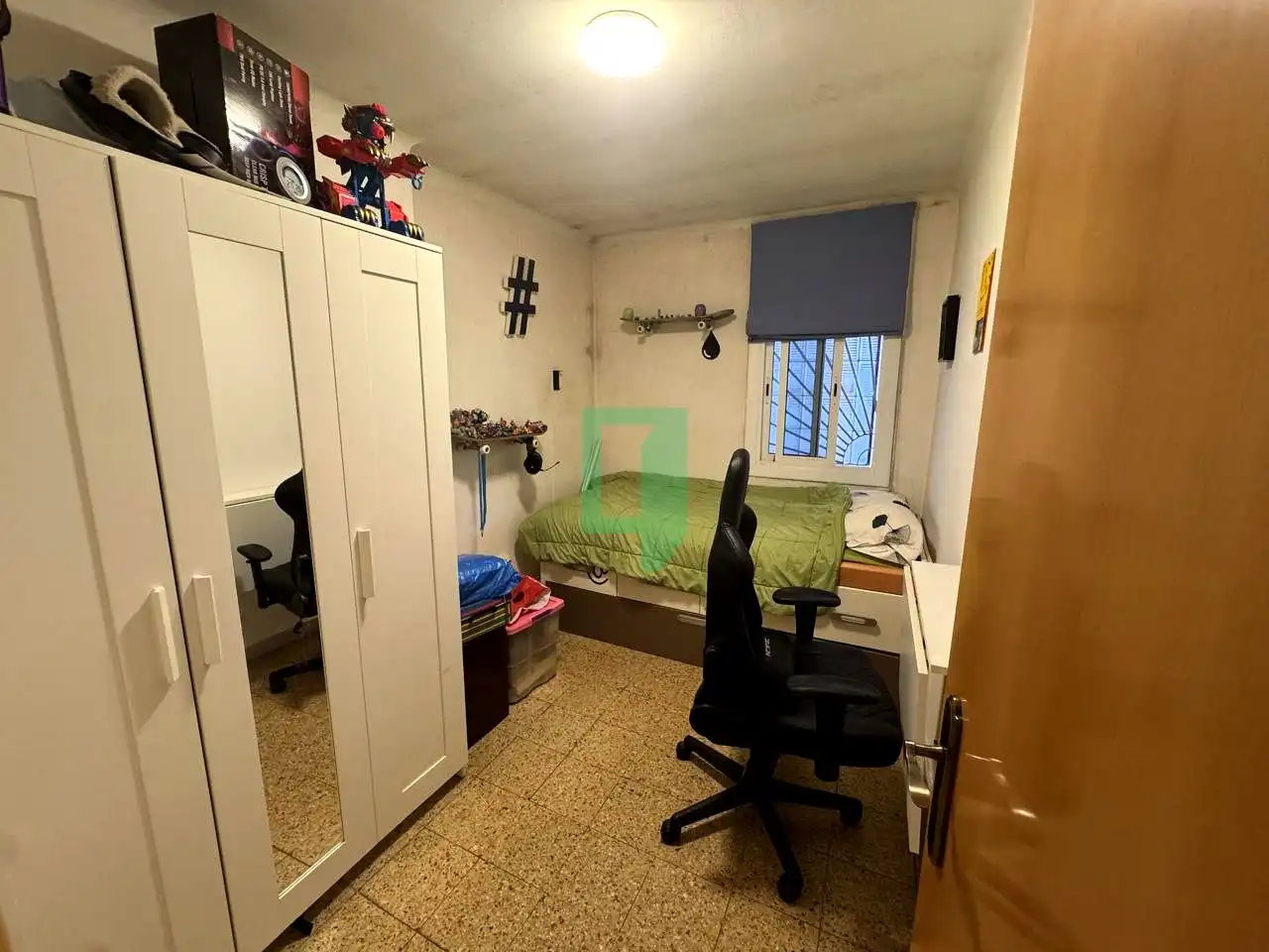 Bedroom of Flat for sale in Badalona