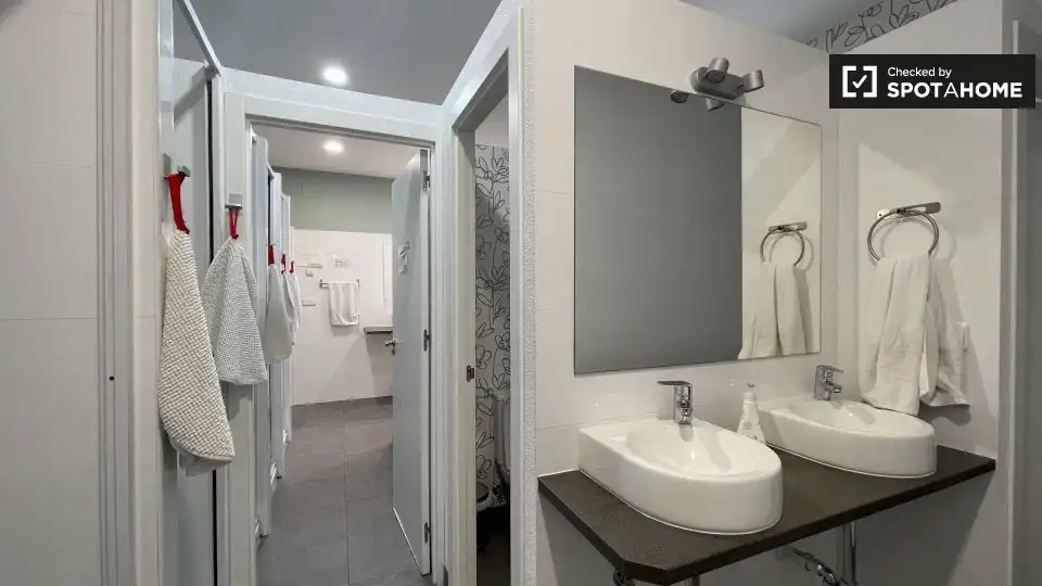 Room in Gaztambide