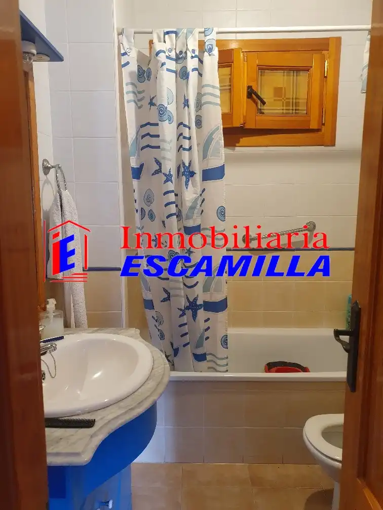 Dormitori de Casa adosada en venda en Nevada amb Calefacció i Balcó