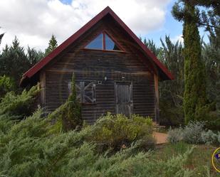 Vista exterior de Finca rústica en venda en Cañada del Hoyo amb Aire condicionat