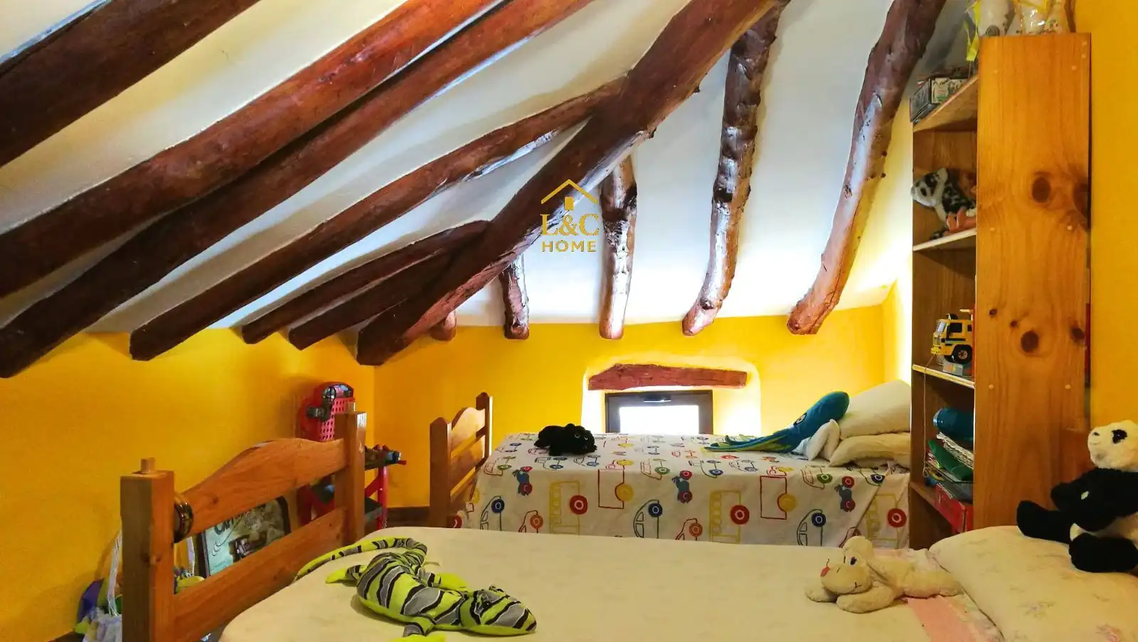 Dormitori de Casa o xalet en venda en Almazul amb Jardí privat