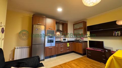 Foto 4 de Apartamento de alquiler en Avenida San Xoan-san Xoan, San Xoán de Poio, Poio