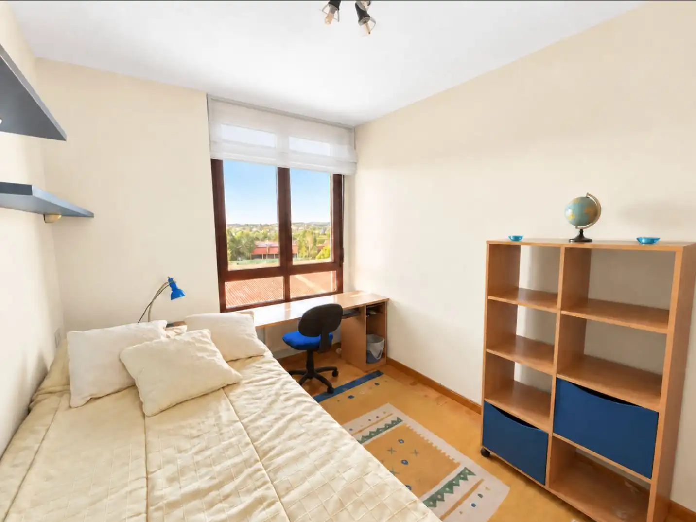 Habitación de Piso de alquiler en Lugones