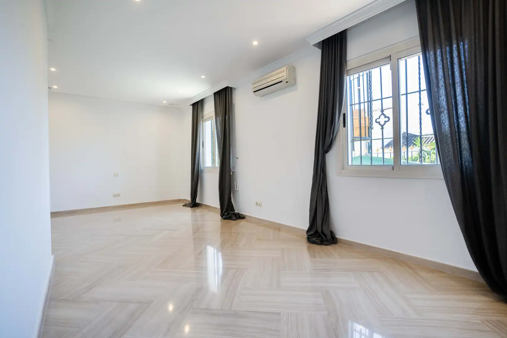 Casa o chalet de alquiler en PERNET, 36, Nueva Atalaya