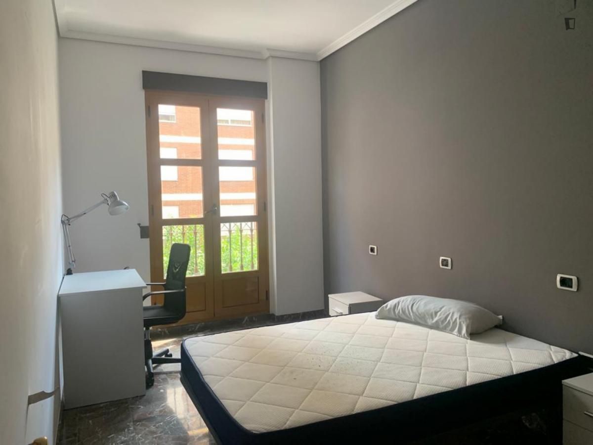 Apartament per a compartir a Parque Ribalta - Plaza de Toros