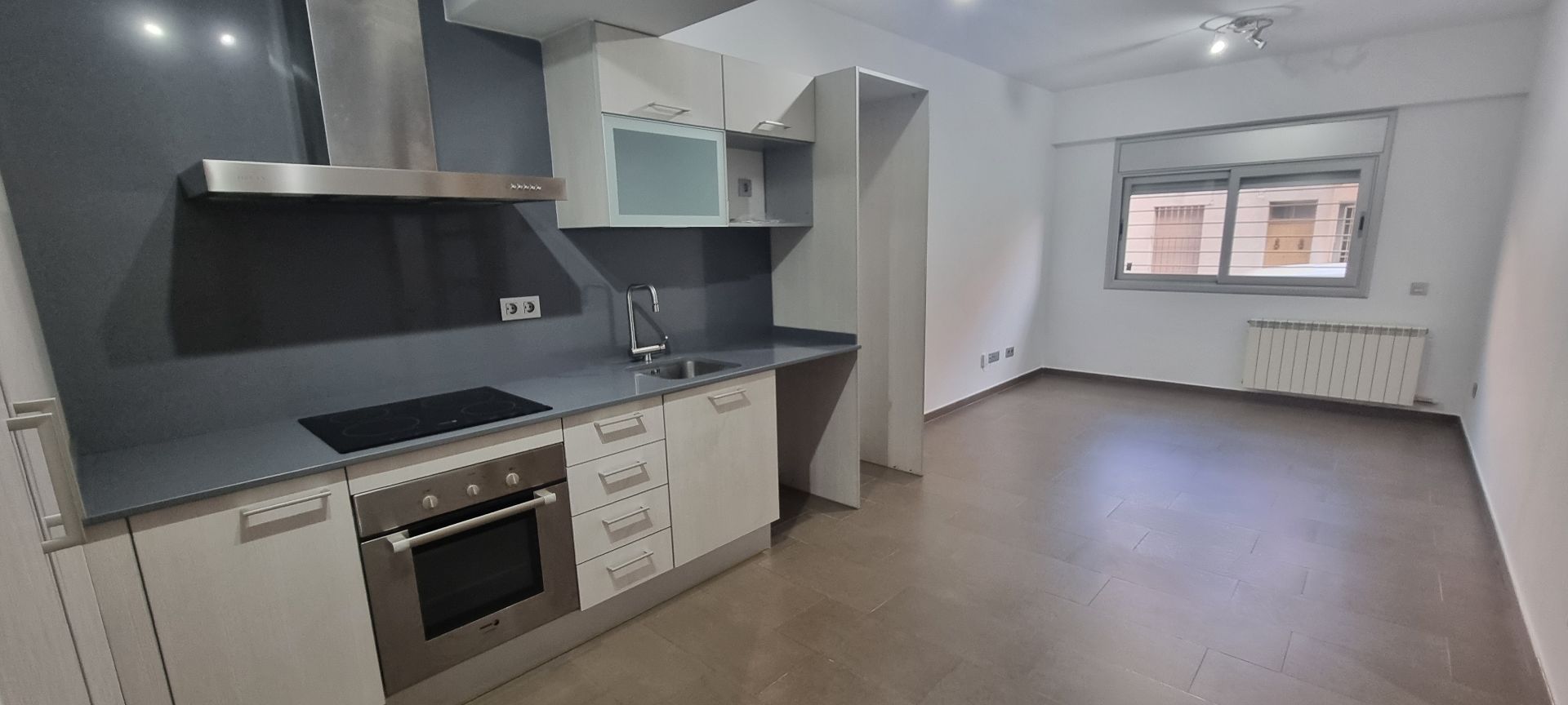 Kitchen of Flat for sale in Terrassa  with Air Conditioner and Heating
