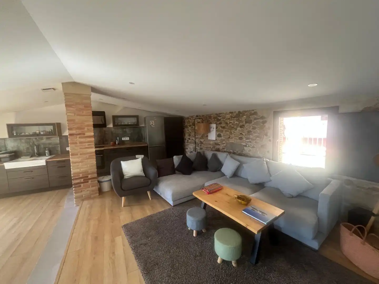 Casa rústica con jardín en venta en carrer del fort 7, imagen 3