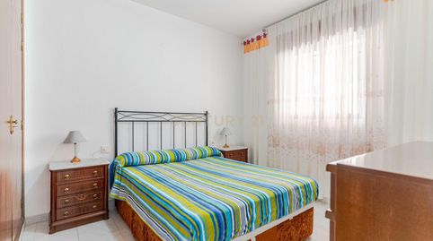 Foto 4 de Casa adosada en venta en Calle Ronda Granada Sur, 19, Santa Fe, Spain, -1, Santa Fe, Granada