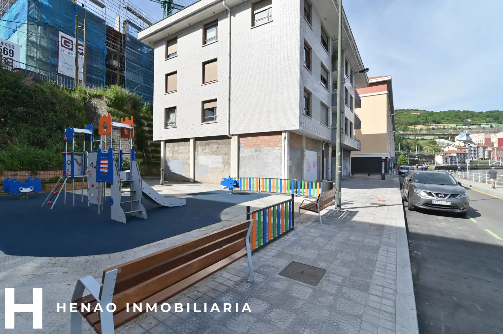 Exterior view of Duplexes for sale in Bilbao   with Heating, Furnished and Oven