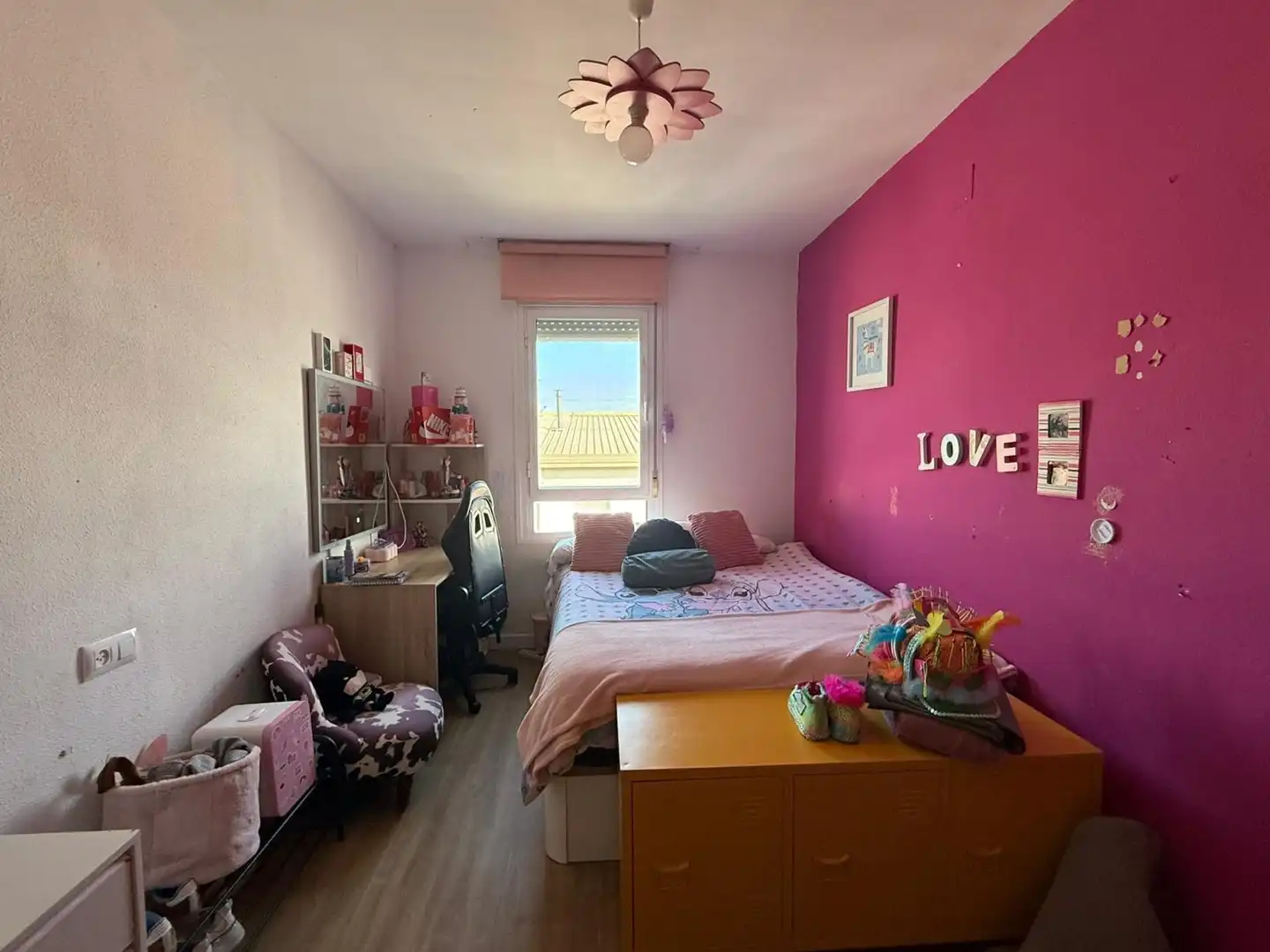 Schlafzimmer von Einfamilien-Reihenhaus zum Verkauf in Mérida mit Klimaanlage, Heizung und Terrasse