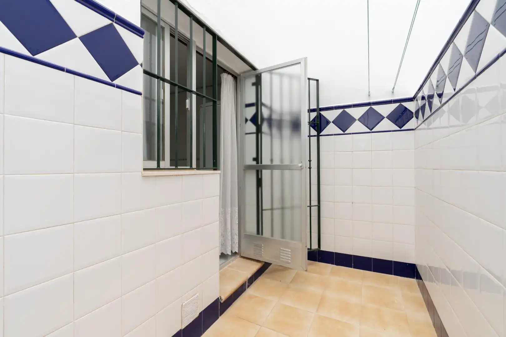 House with terrace for sale in Calle Calle Andrómeda, imagen 8