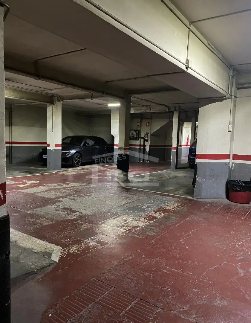 Einzelparkplatz zum Verkauf in Carrer de Sant Antoni Maria Claret, imagen 3