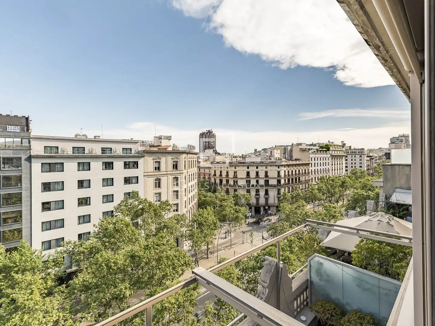 Vista exterior de Ático en venta en Barcelona con Aire acondicionado, Calefacción y Trastero