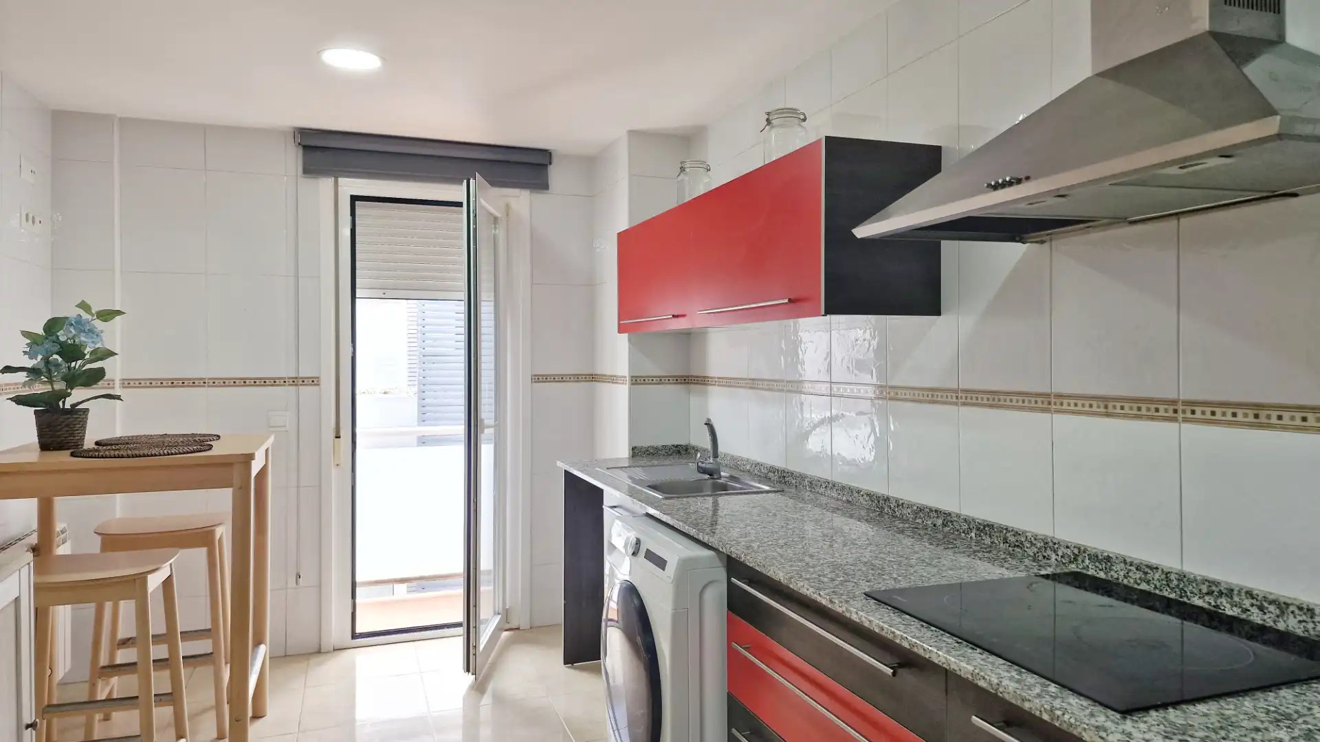 Cuina de Dúplex en venda en Andorra (Teruel) amb Calefacció, Terrassa i Moblat