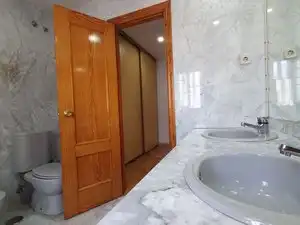 Bathroom of Detached homes for sale in Villanueva de la Cañada  with Air Conditioner, Heating and Private garden