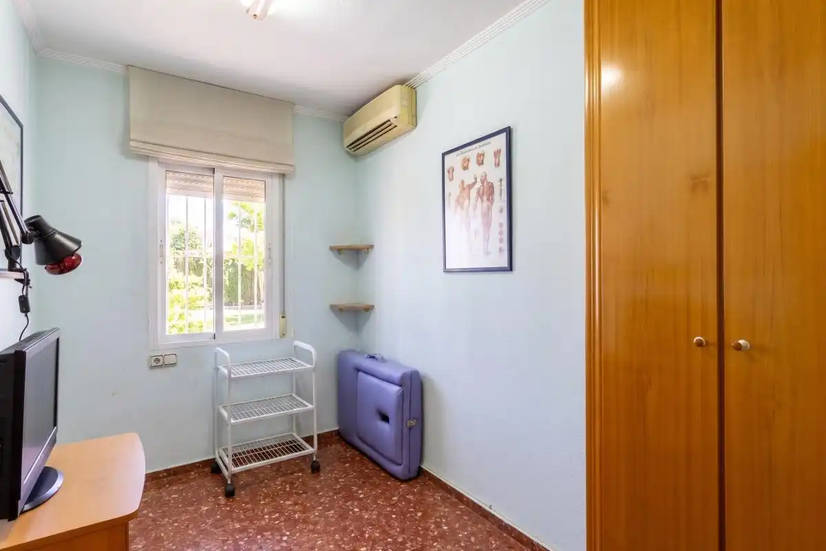 Habitación de Piso en venta en Valencia con Aire acondicionado y Calefacción