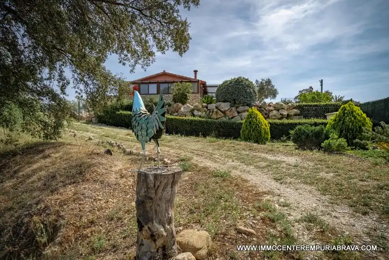 Vista exterior de Finca rústica en venta en Masarac i Vilarnadal con Aire acondicionado, Jardín privado y Terraza