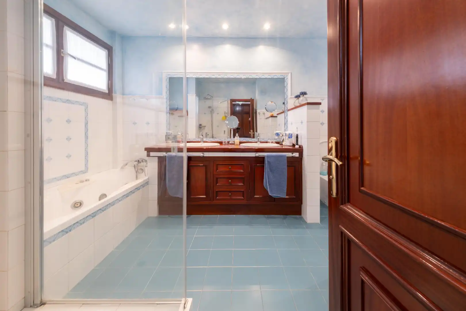 Casa aparellada amb terrassa en venda a Calle Pío XII 39, imagen 42