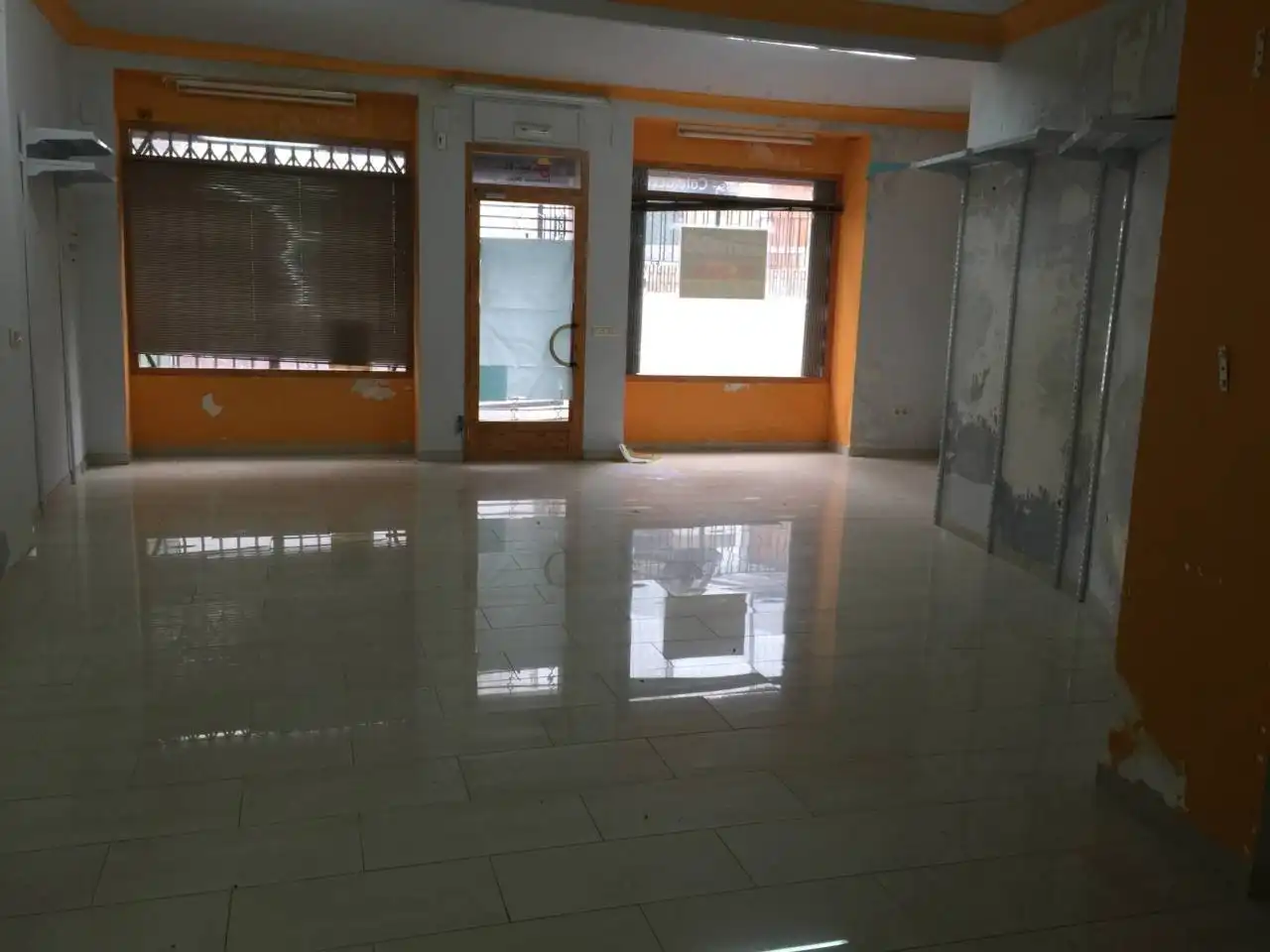 Local comercial en venda a Baena, imagen 4