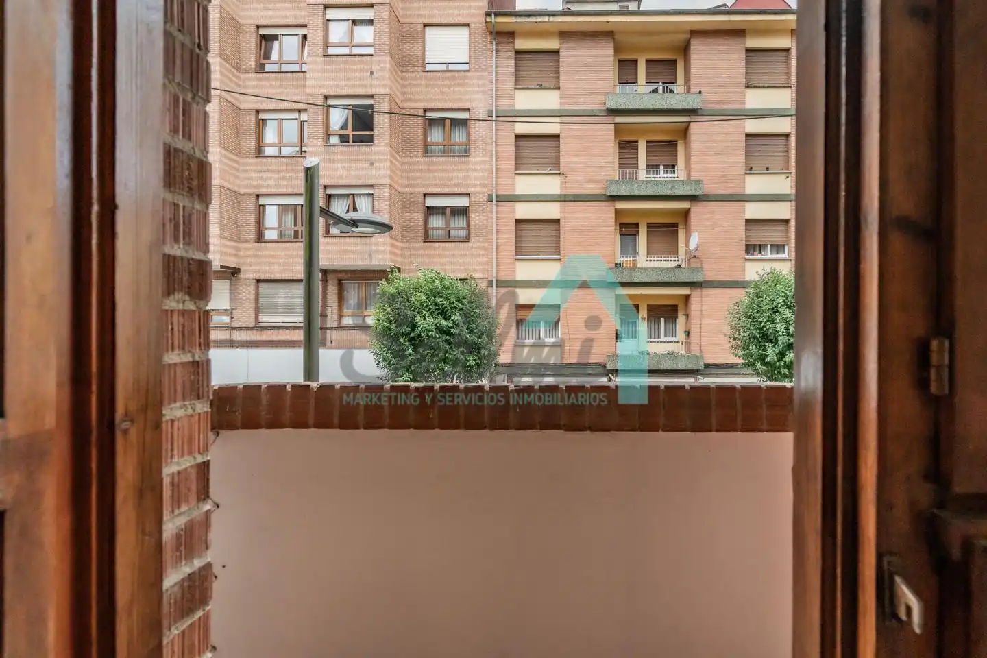 Terraza de Piso de alquiler en Oviedo  con Calefacción, Parquet y Terraza