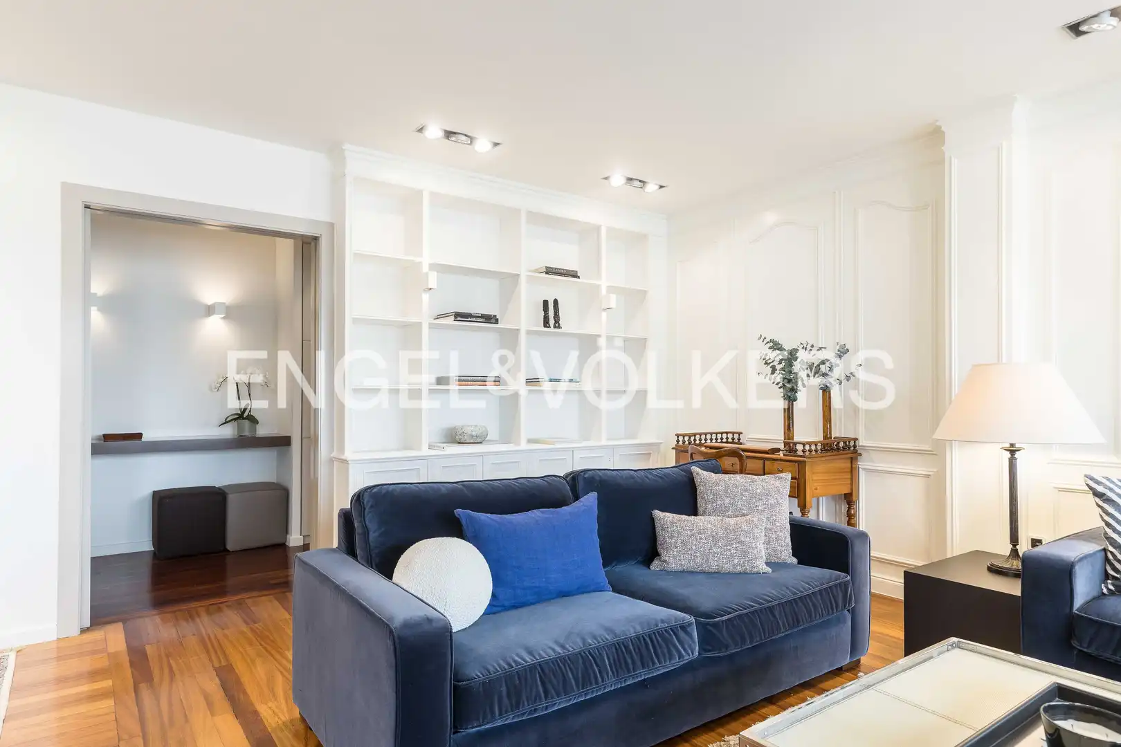 Living room of Flat for rent in Barcelona  with Air Conditioner, Heating and Parquet flooring