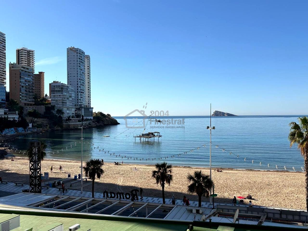 Vista exterior de Pis de lloguer en Benidorm amb Aire condicionat, Terrassa i Moblat