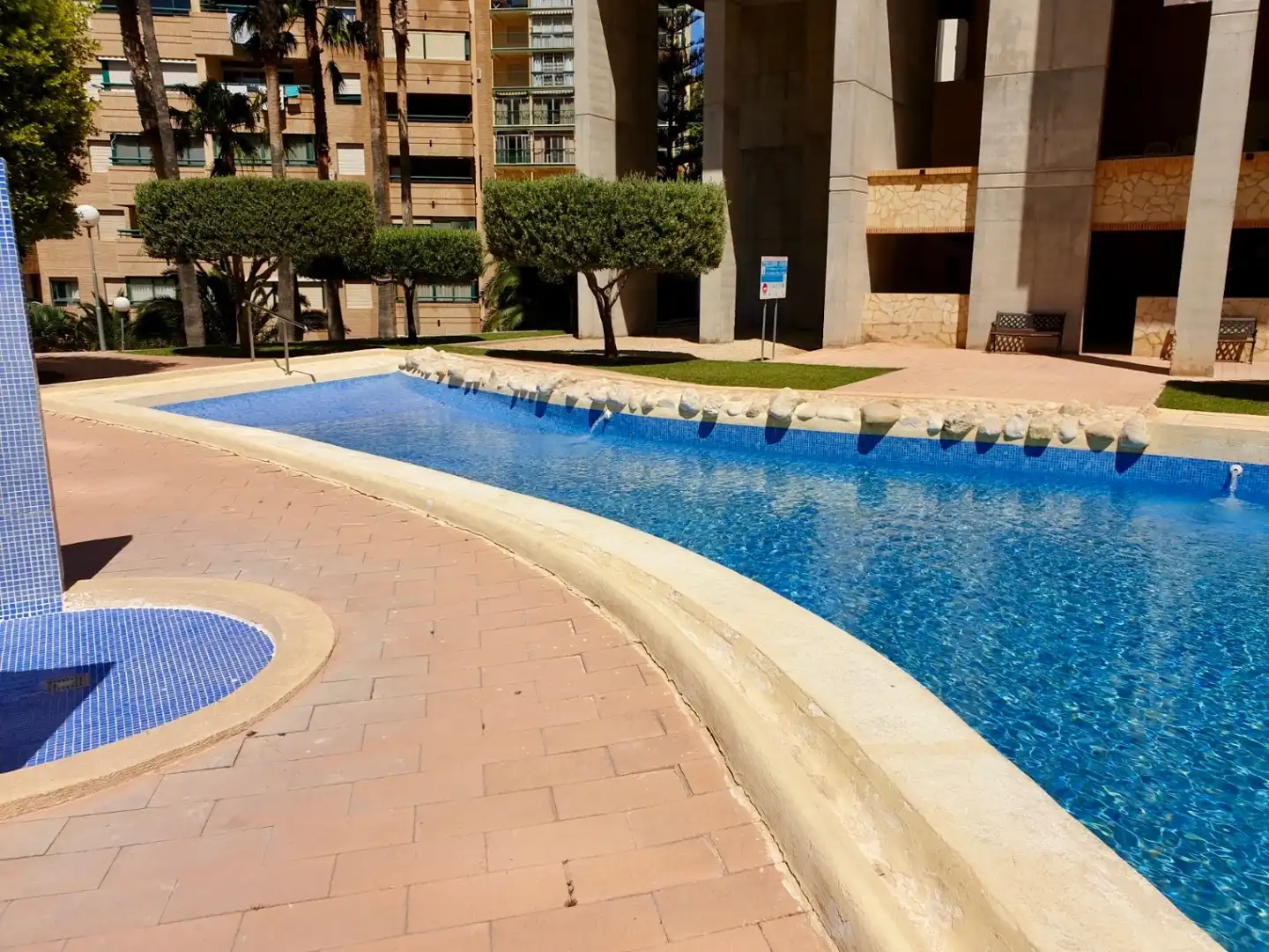 Piscina de Apartament en venda en Finestrat amb Jardí privat i Piscina