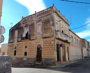 Vista exterior de Casa o xalet en venda en Santa Bàrbara amb Terrassa, Traster i Balcó