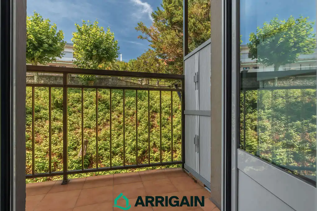 Terraza de Piso en venta en Pasaia con Calefacción y Balcón