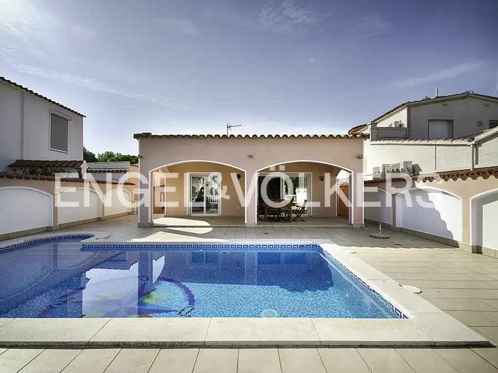 Maison avec piscine à vendre à Carrer Noguera, imagen 3