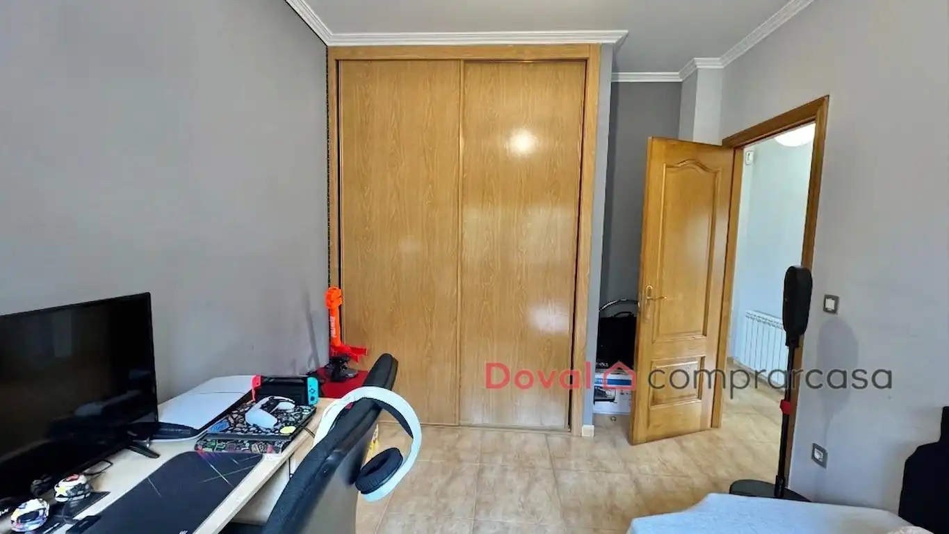 Dormitori de Casa o xalet en venda en Salceda de Caselas amb Calefacció, Jardí privat i Terrassa