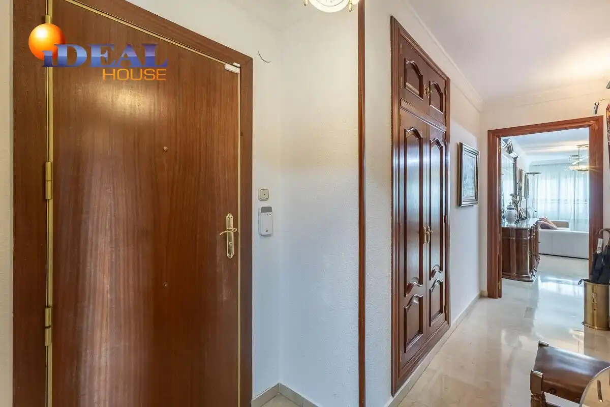 Piso con ascensor en venta en Calle ARQUITECTO JIMENEZ LACAL, imagen 3
