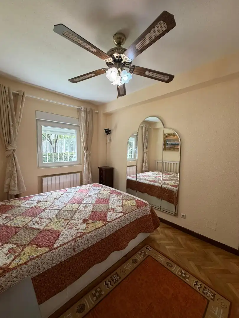 Habitación de Piso de alquiler en Madrid con Aire acondicionado, Calefacción y Parquet