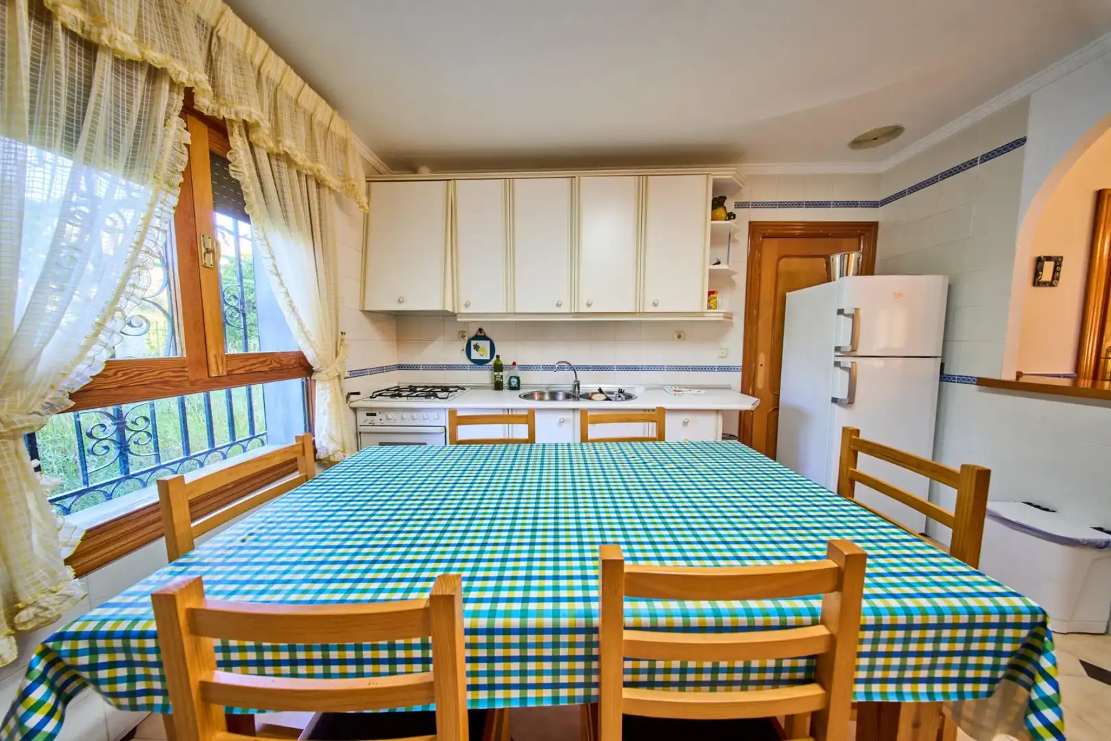 Cocina de Casa o chalet en venta en Cádiar con Jardín privado, Terraza y Trastero