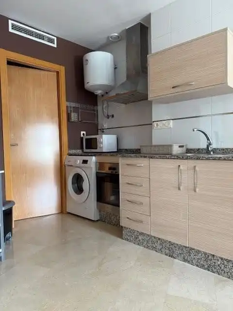 Cocina de Estudio de alquiler en Murcia con Aire acondicionado, Calefacción y Terraza