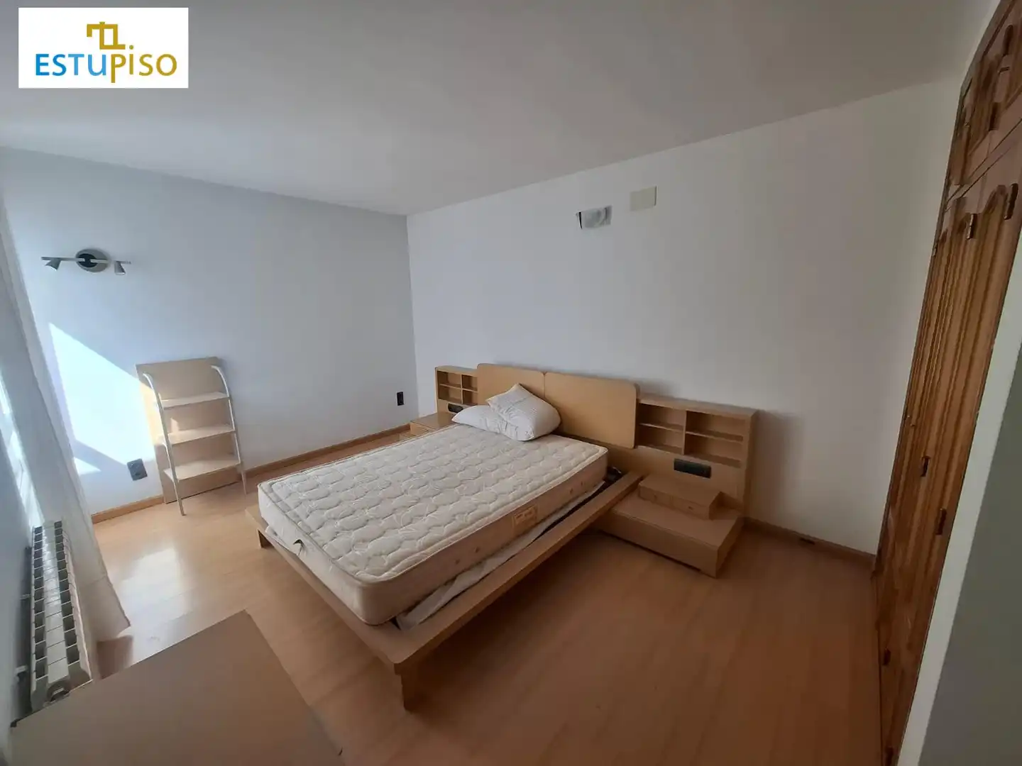 Habitación de Piso en venta en León Capital  con Calefacción