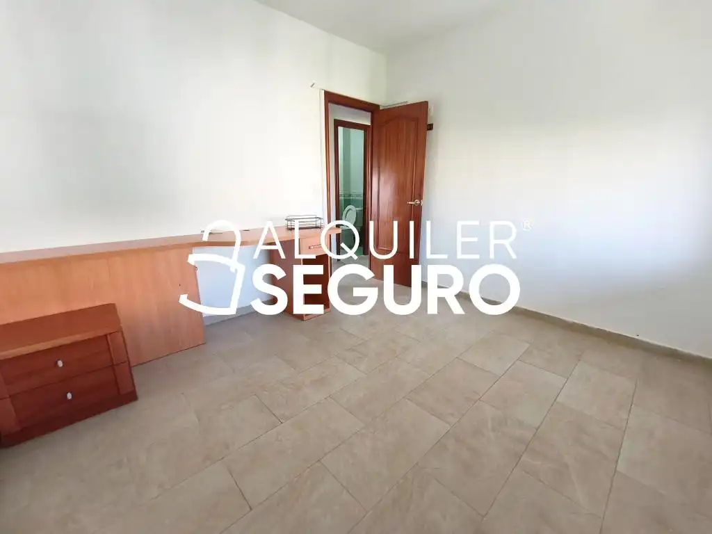 Wohnung zur Miete in Alicante / Alacant mit Klimaanlage, Terrasse und Möbliert