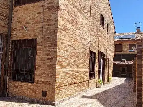 Vista exterior de Casa o chalet en venta en Parla con Aire acondicionado, Parquet y Trastero