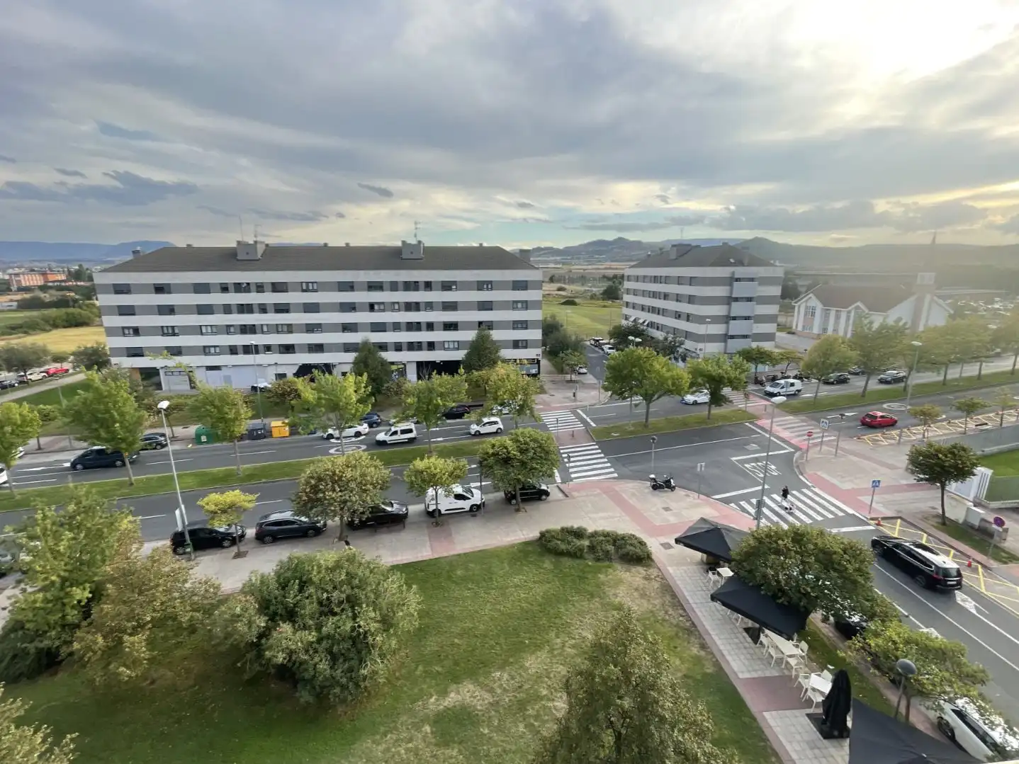 Vista exterior de Pis en venda en  Logroño amb Balcó