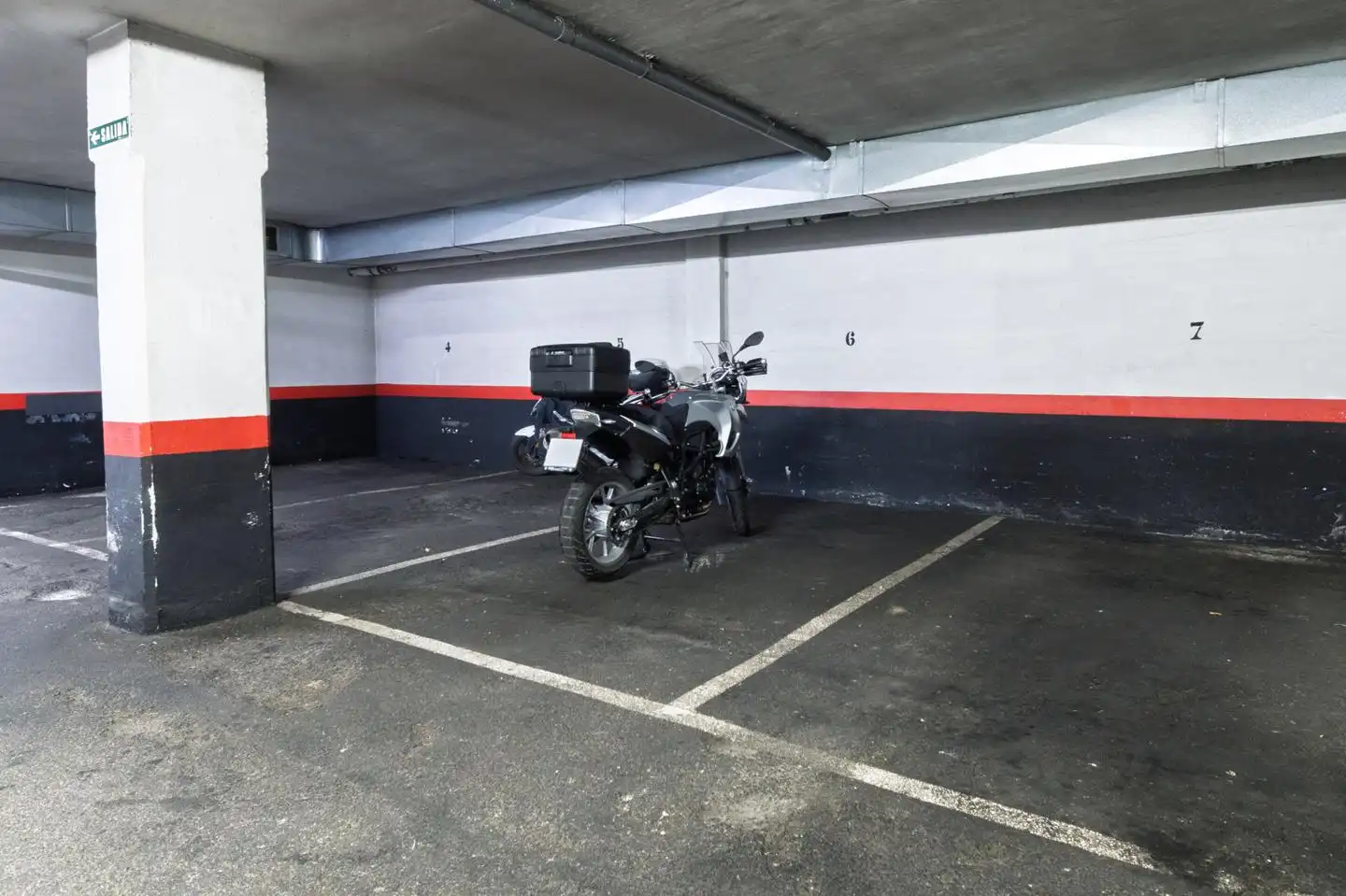 Parking de Piso de alquiler en Barañáin / Barañain con Calefacción, Parquet y Trastero