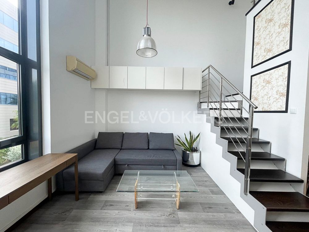 Sala d'estar de Loft de lloguer en  Madrid Capital amb Aire condicionat, Calefacció i Parquet