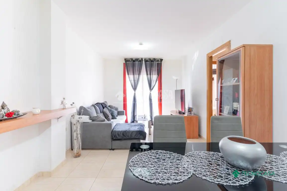 Living room of Flat for sale in Roquetas de Mar  with Furnished and Balcony