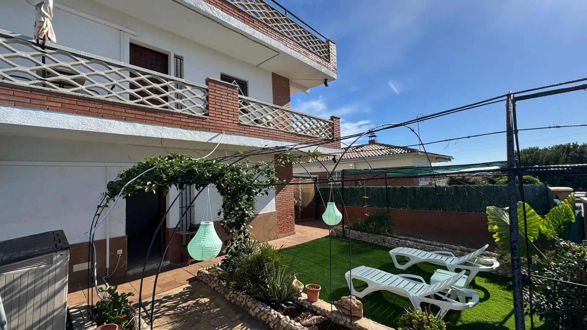 Garden of Houses for sale in Torredembarra  with Air Conditioner, Heating and Private garden