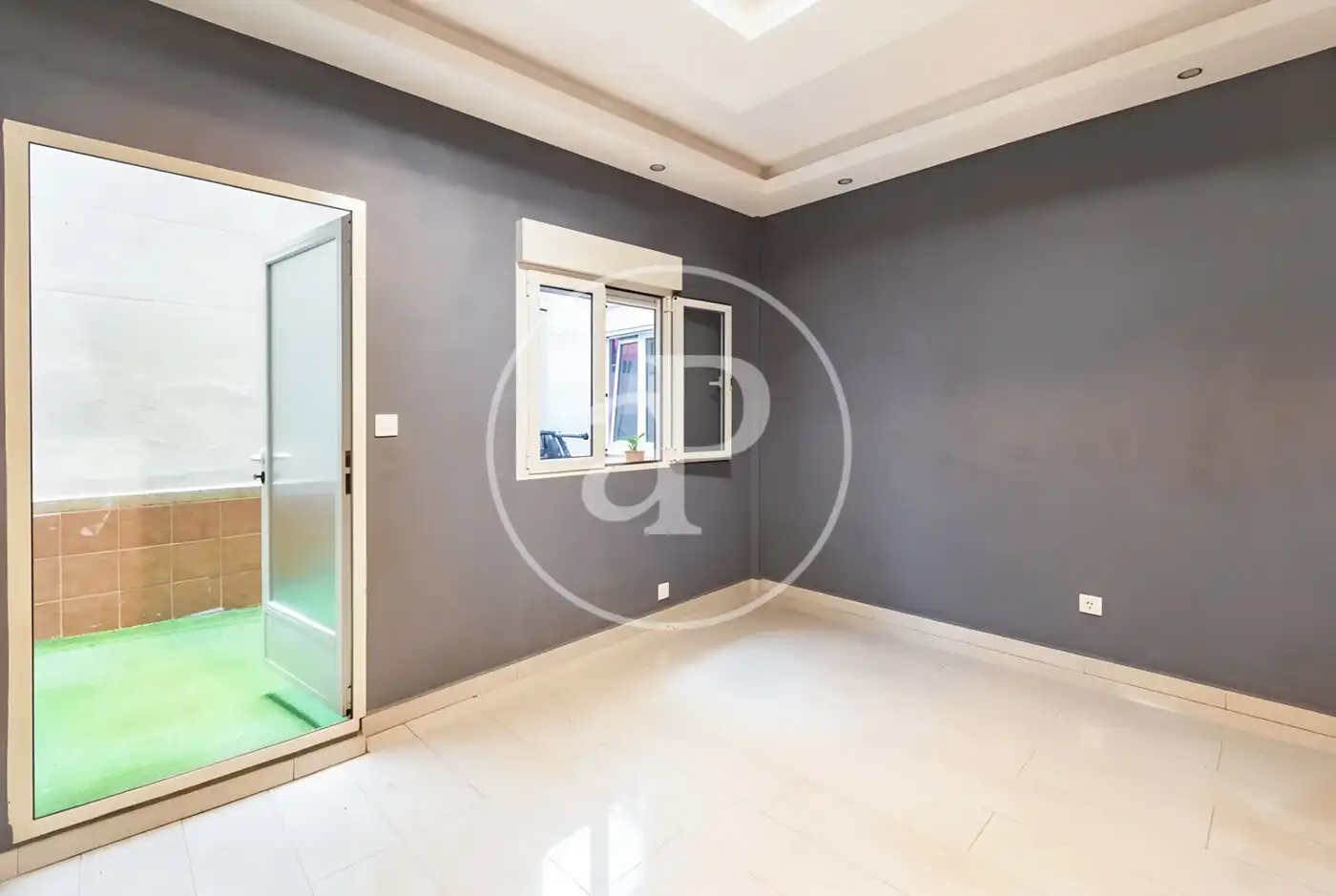 Piso en venta en Madrid con Calefacción y Terraza
