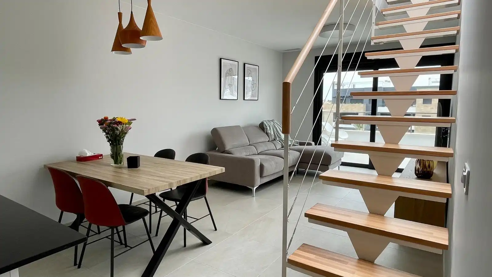 Sala d'estar de Àtic de lloguer en Orihuela amb Aire condicionat, Calefacció i Terrassa