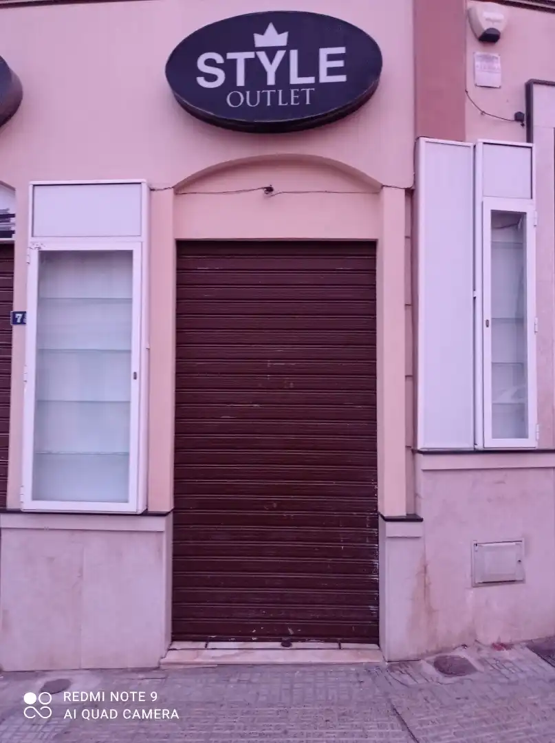 Parking of Commercial properties for rent in Melilla  with Air Conditioner