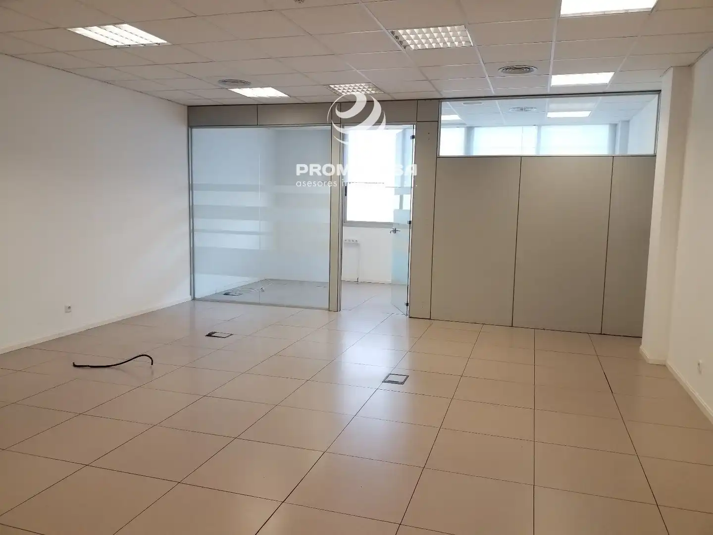 Büro zur Miete in Rivas-Vaciamadrid mit Klimaanlage, Heizung und Internet